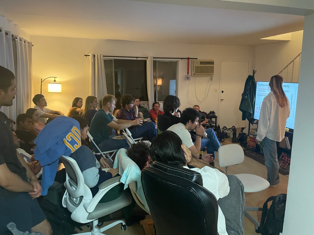 A Rosa Calendar seminar in progress